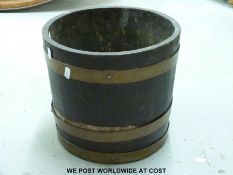A coopered jardiniere (height 25cm)