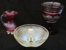 Lalique opalescent glass 'Coquilles' bowl with oyster shell design (D18.