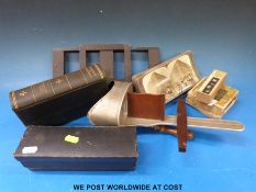 A stereo viewer and over 40 stereoscopic viewing cards,