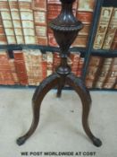 A Robert Adam-style mahogany pole screen with tripod base (H167cm)