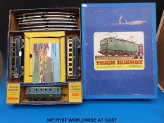 A 1959 French Hornby 0 gauge electric train set in original box,