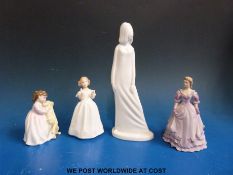 Four figurines,