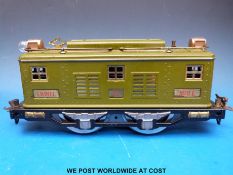 A 1930's Lionel electric 0 gauge locomotive passenger train set Special 8E 337/338 comprising