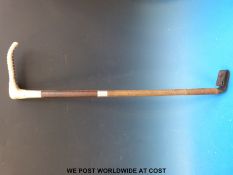A Swaine & Co. hallmarked silver mounted hunting or riding crop.