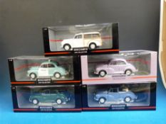 Five Minichamps 1:18 scale diecast model Morris Minors,