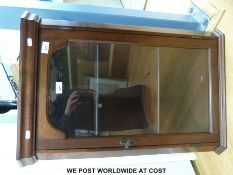A glazed mahogany corner cabinet (height 75cm)