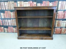 A 19thC book shelf with two adjustable shelves (W123 x D31 x H110cm)