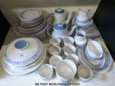 A quantity of Royal Doulton 'Cranbourne' pattern dinner,