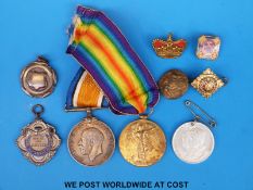 A WWI medal pair awarded to 92860 D.A. G Richards D H R.N.