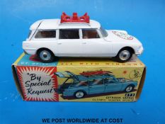 Corgi Toys diecast model Citroen Safari Olympic Winter Sports 475 in original box with skier,