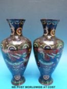 A pair of Chinese cloisonné vases decorated with dragons (18.