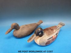 Two vintage wooden decoy ducks (length 32cm)