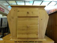 A pine Art Deco bedside chest (W67 x D 43 x H54cm)