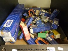 A large collection of Hornby Dublo 00 gauge buildings,