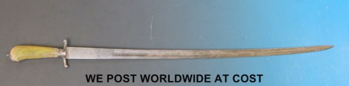 A probably German or French short sword or similar,