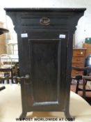 A carved oak pot cupboard with single drawer (H85 xW51 x D41cm)