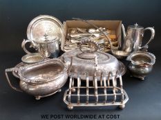 A quantity of silver plated items to include teaware, salver,