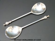 A pair of George V hallmarked silver apostle spoons Chester 1916,