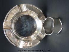 A hallmarked Walker & Hall silver ashtray and a silver napkin ring (130g)