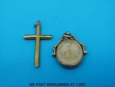 A hallmarked 9ct gold fob with bloodstone set to one side and an intaglio to the other reading 