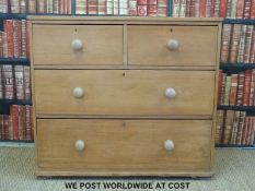 A 19thC pine chest of two over two graduated drawers (H97 x L108 x D53cm)