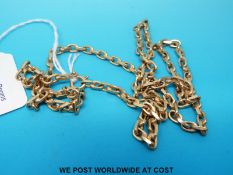 A 9ct gold necklace made up of oval links (37.