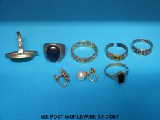 A 9ct gold mizpah ring, 9ct gold ring, yellow metal ring marked 333, two silver rings, one mizpah,