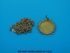An 1899 gold full sovereign in mount with 9ct gold chain (16.