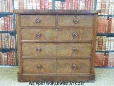 A Victorian walnut chest of two over three graduated drawers (H106 x W122 x D54cms)