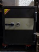 A small safe with key and shelf inside (W45cm)