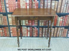 A pine hall table with single drawer (H77 x W77 x D43cm)