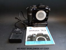 Konica Minolta Dynax 7D camera digital SLR c/w VC-7D grin plus user manual and battery charger