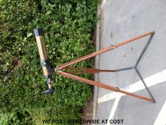 A Renaissance Tele Vue Halley's comet commemorative telescope in case with tripod