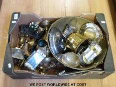 A quantity of metalware to include photograph frame,