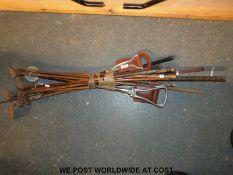 Vintage golf clubs, shooting stick,