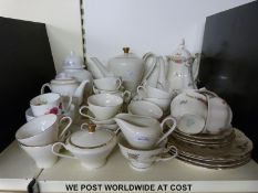 A quantity of ceramics to include teaware, Royal Doulton,