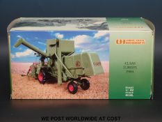 Universal Hobbies 1:32 scale diecast model Claas Europa (1966),