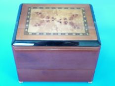 Rapport automatic wristwatch electronic winding case with faux birds eye maple lid.