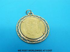 A Robert Kennedy coin in 9ct gold mount (15g)