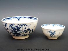 A first period Worcester tea bowl and sugar bowl decorated in the Mansfield pattern,
