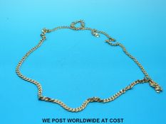 A 9ct gold necklace (9.