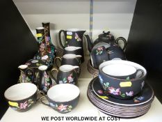 A Prattware tea set,