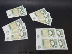 Twelve crisp uncirculated 'Somerset' £1 notes including two consecutive trios and a consecutive