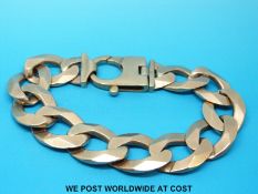 A 9ct gold gentleman's curb link bracelet (124.