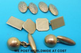 Two pairs of 9ct gold cufflinks (8.