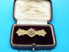 A 9ct gold bar brooch in original Gloucester box