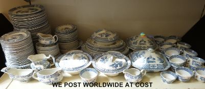 An extensive Wood & Son Yuan pattern dinner and tea service including tureens,