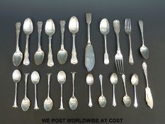 Six hallmarked silver Kings pattern teaspoons and six further hallmarked silver teaspoons together