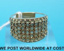 A 9ct gold ring set with rows of quartz (size O)