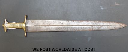 An 18thC / 19thC brass-handled short sword with fullered blade (overall length 63cm)